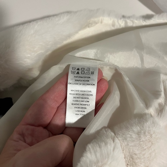 Isaac Mizrahi Faux Fur Vest Set - Picture 7 of 8